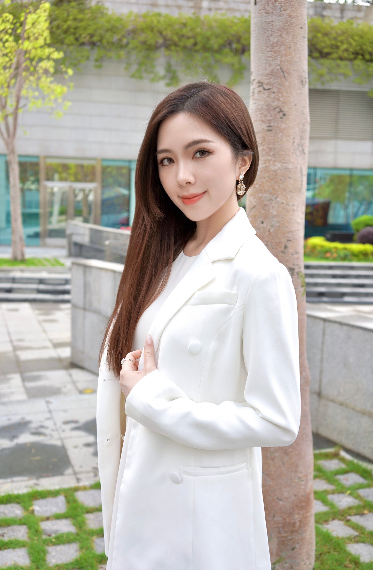 Slim White Suit Jacket (Pre-order)