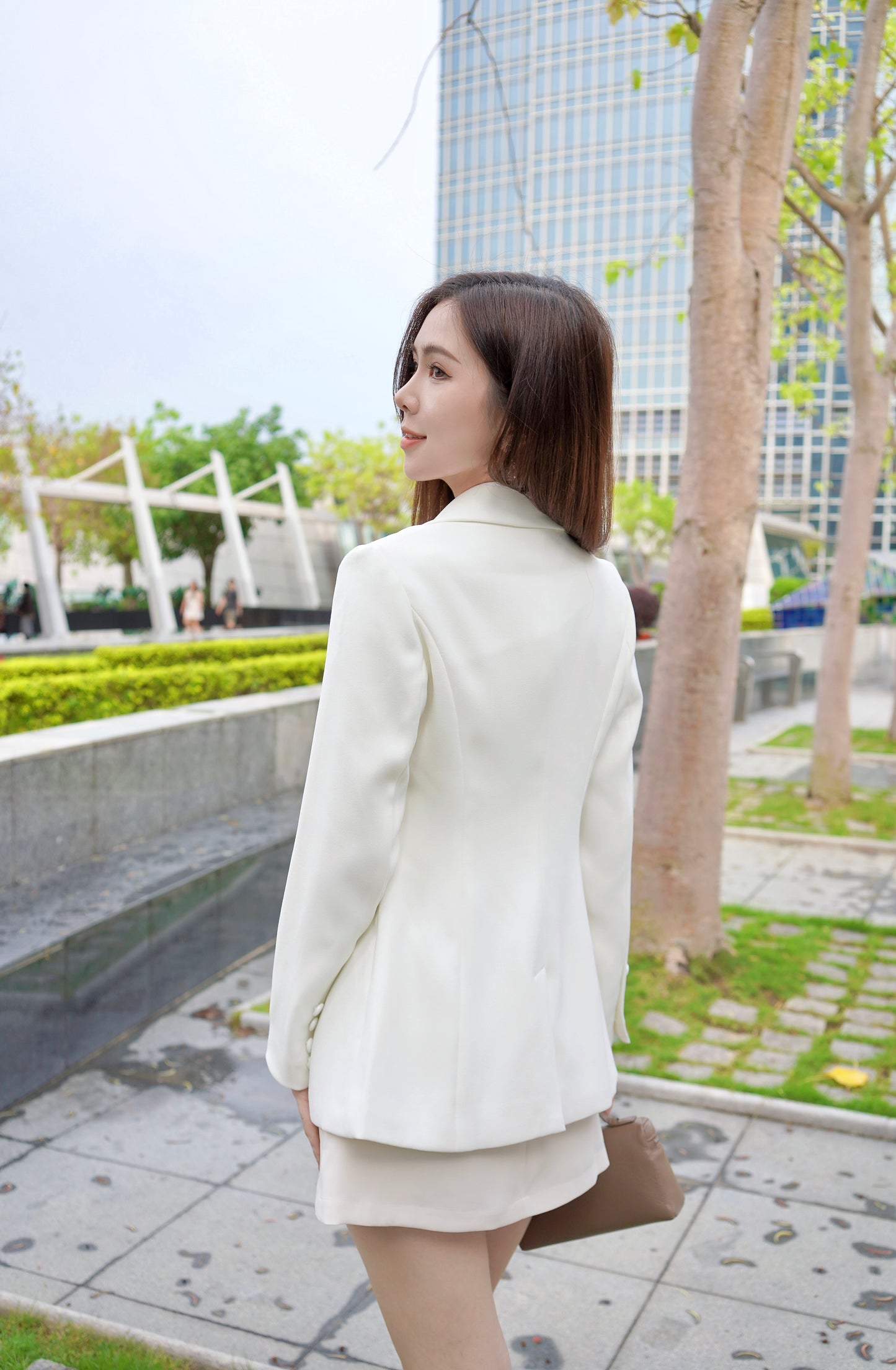 Slim White Suit Jacket (Pre-order)